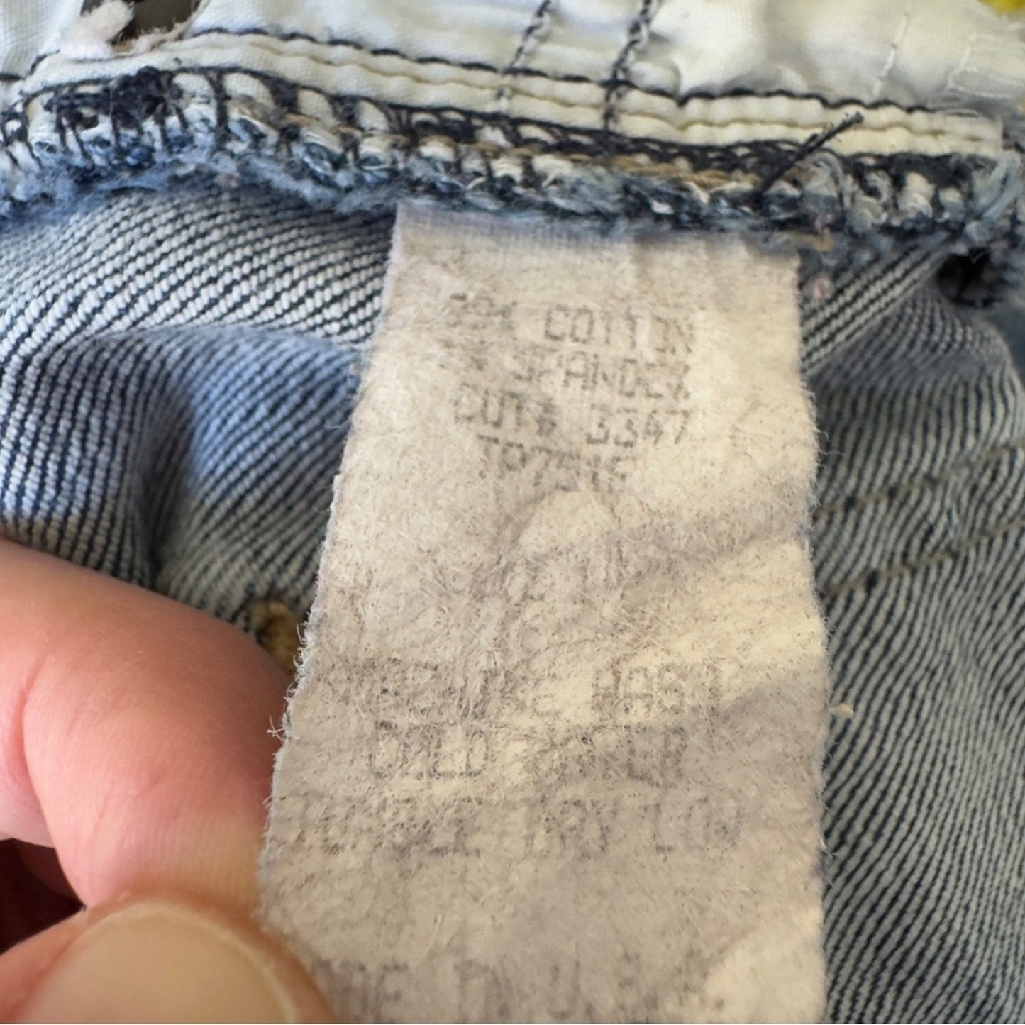 Vintage Y2K Forever 21 Low-Rise Denim Jean Shorts Bermuda 2000s Zip button Dark