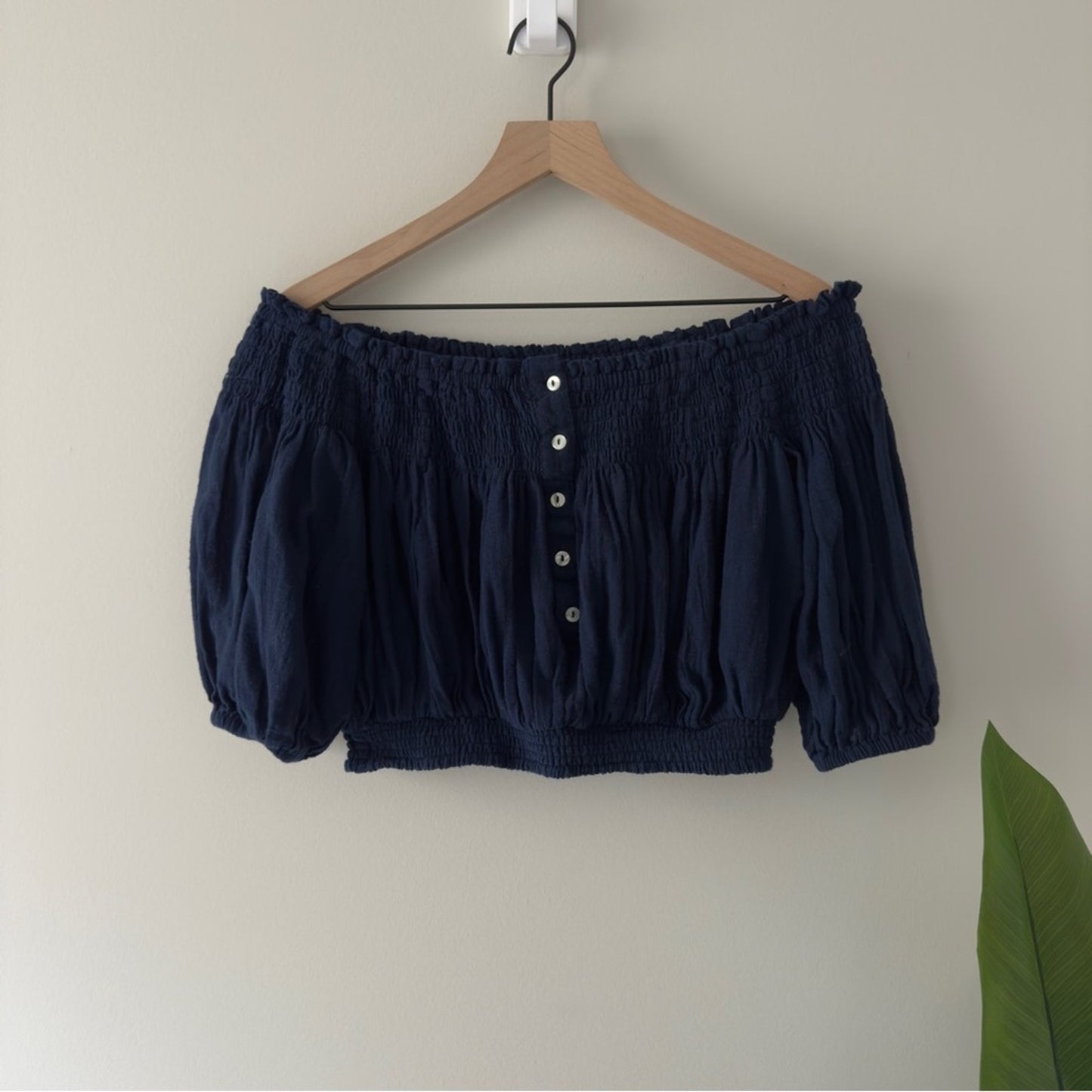 Free People We The Free Dancing Till Dawn Smocked Off-the-Shoulder Top cropped S