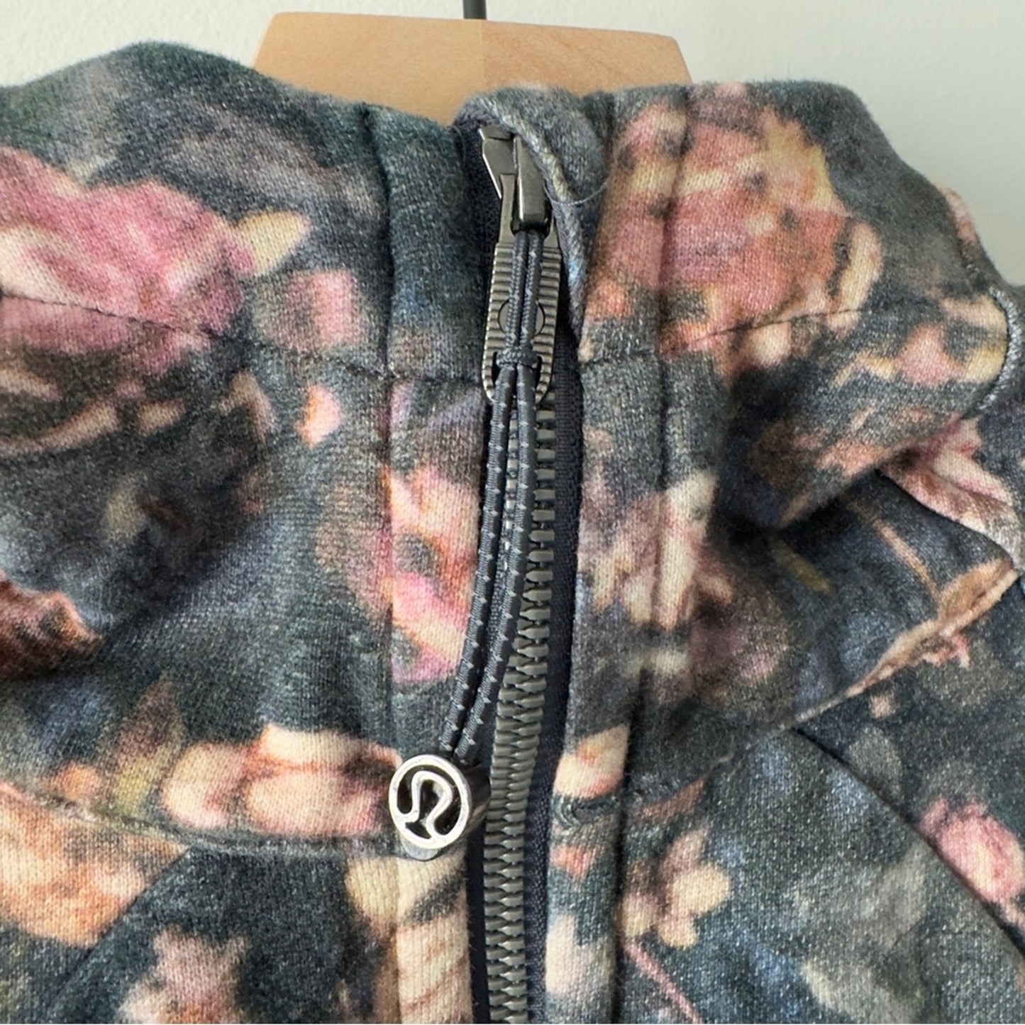 Lululemon Scuba Hoodie *Light Cotton Fleece in Frosted Rose Multi Jacket zip up