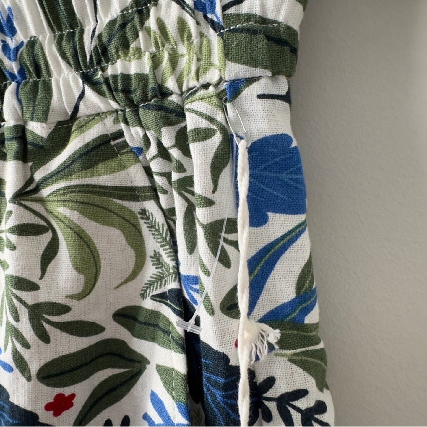 Joie Linen blend Green and Blue Leaf Print Women's Shorts rope tie drawstring 2