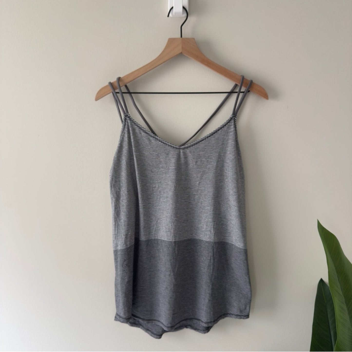 Lululemon Breezy Tank Divided Stripe Heathered Light Grey Heathered Dark Slate