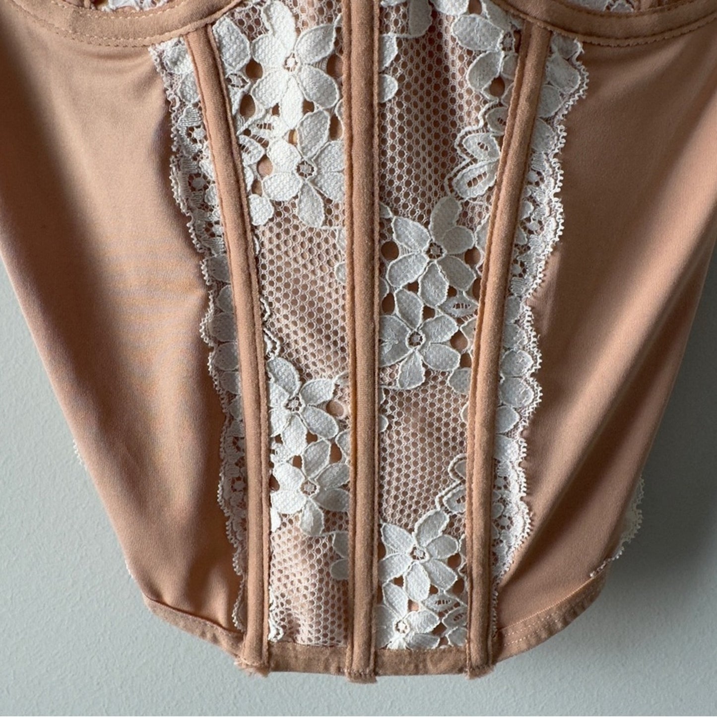 Forever 21 Lace Bustier Pink White Corset Top Adjustable Spaghetti Strap Sexy S