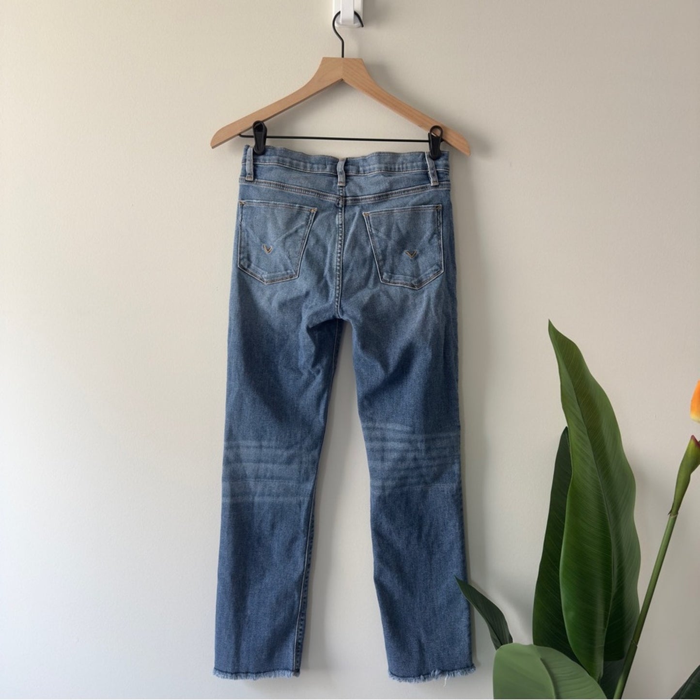 Hudson Nico Straight Jeans Blue Classic Denim distressed cotton blend stretch 27