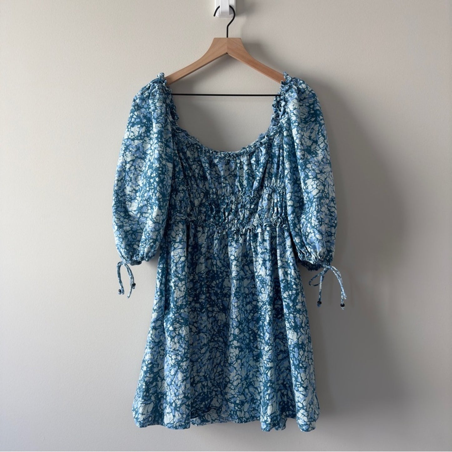 Revolve House of Harlow 1960 floral mini dress short bow balloon sleeve ruffle L