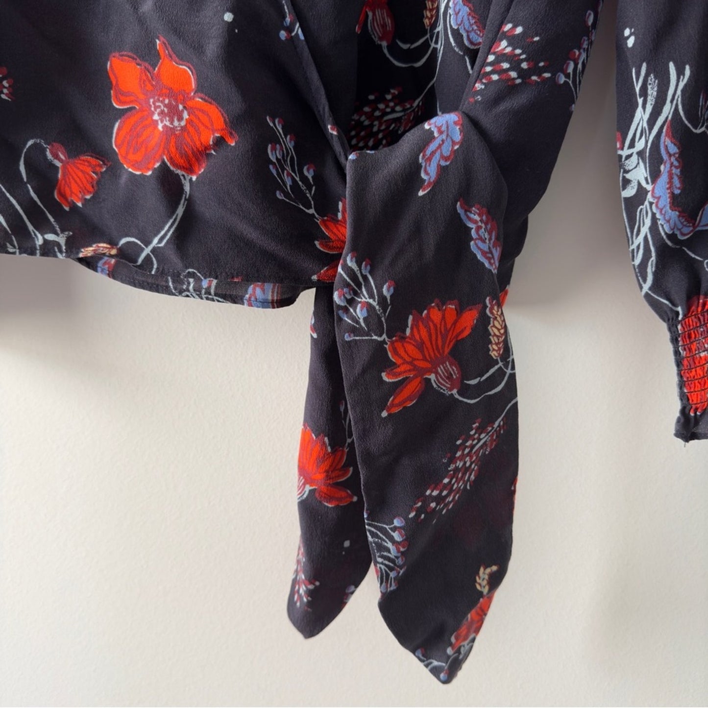 Madewell 100% Silk Wrap Top snaps smocked cuff sleeve tie floral lightweight XXS