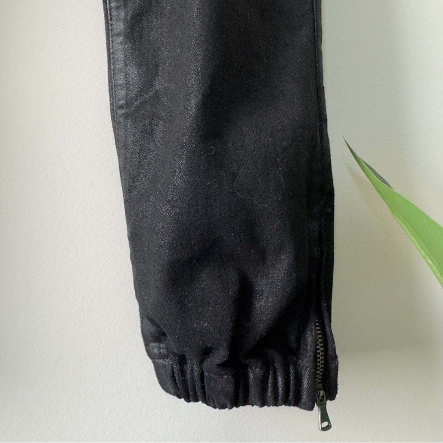 PAIGE Mayslie Jogger Black Casual Pants zipper ankles zip button pockets coated