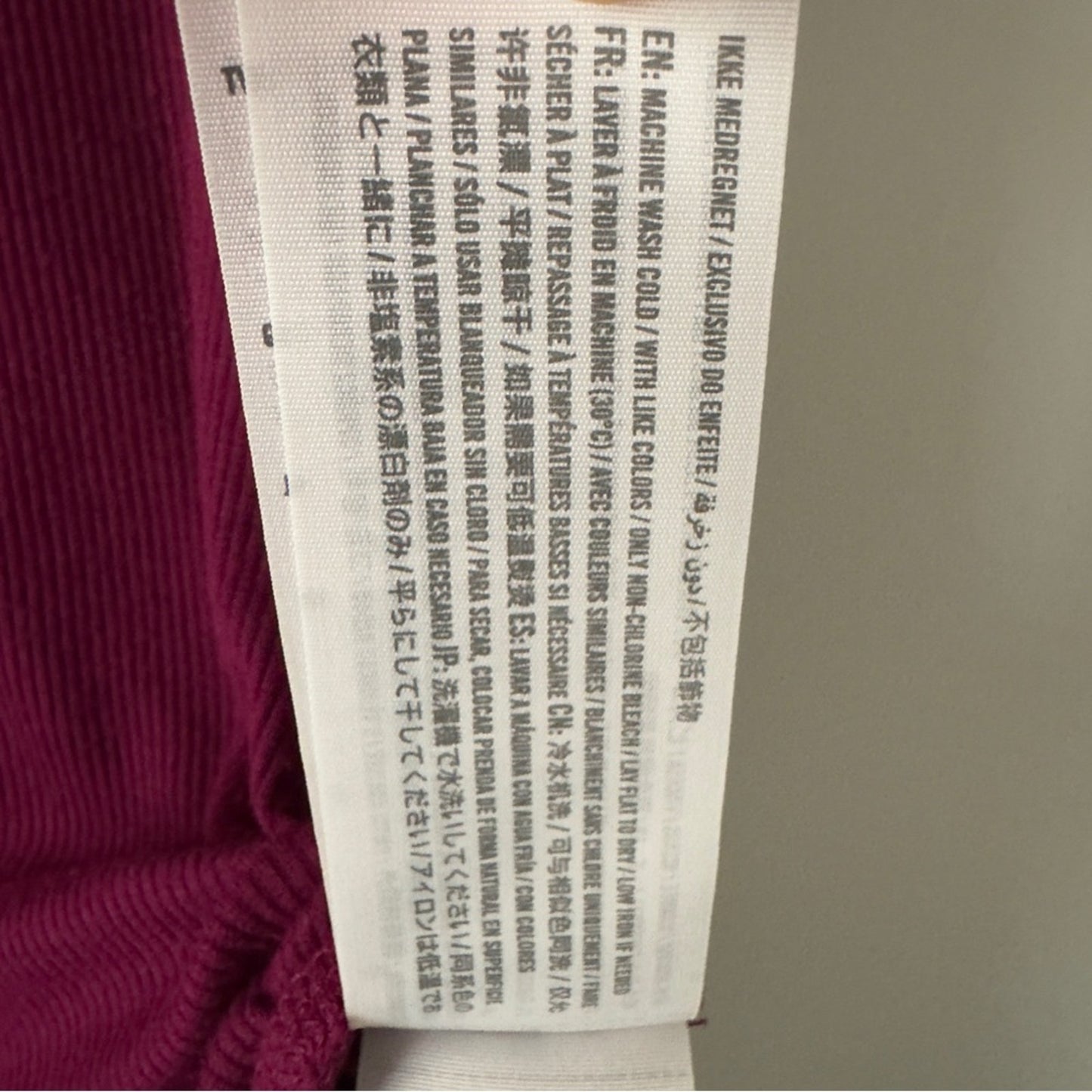 Hollister 3/4 Zip Ribbed Bodysuit Burgundy Purple Short sleeve round neck snaps