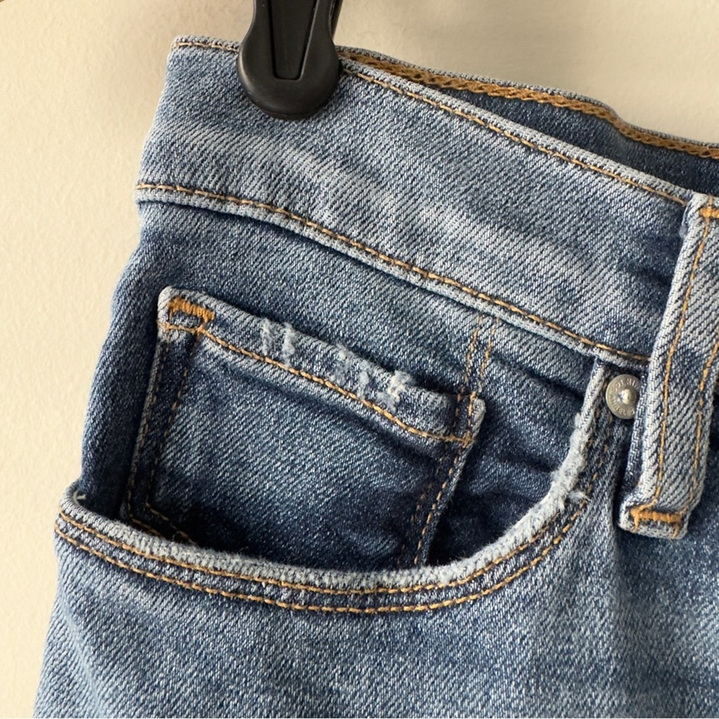 Hudson Nico Straight Jeans Blue Classic Denim distressed cotton blend stretch 27