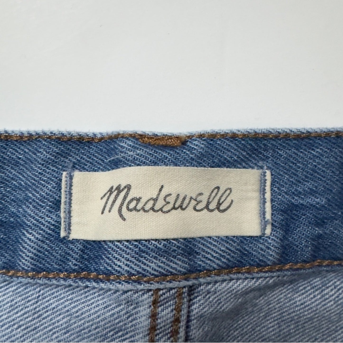 Madewell Relaxed Denim Shorts Button Fly Distressed 100% Cotton pockets Jean 30