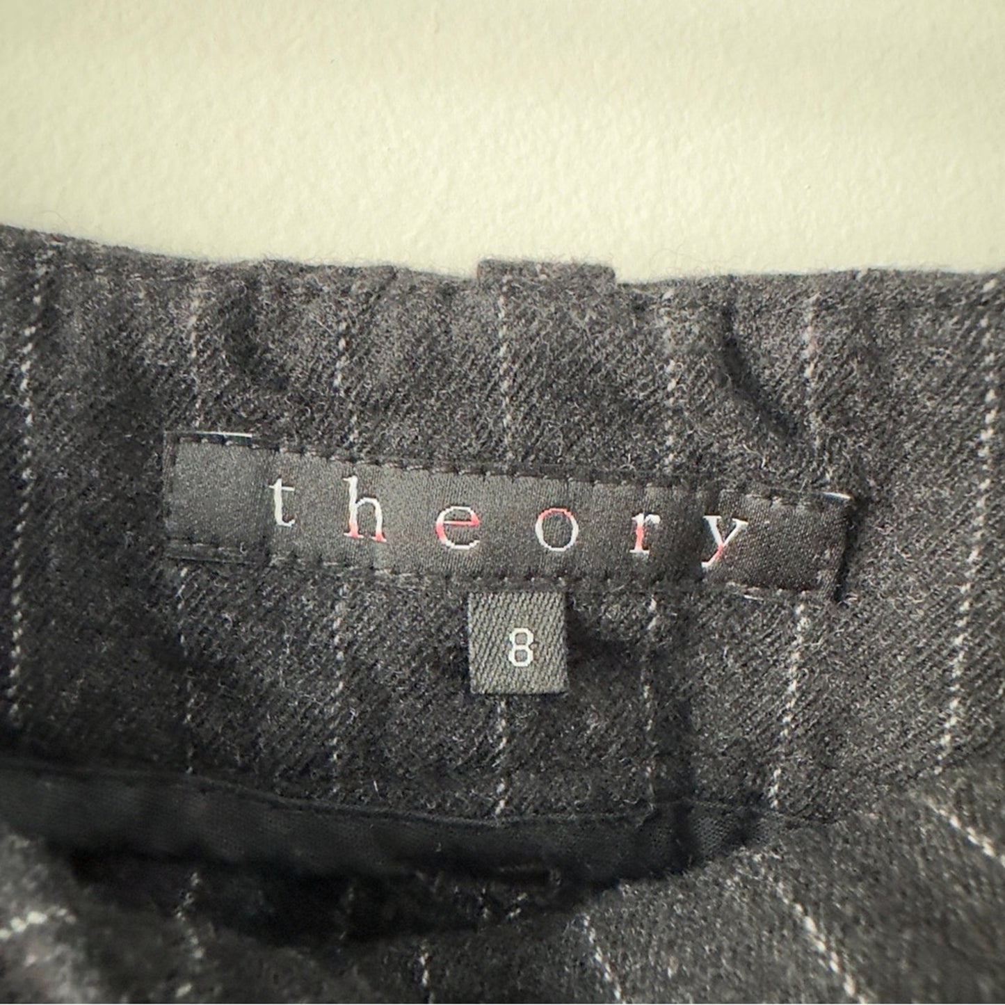Theory Wool Pinstripe Pants Business Casual Pockets Belt loops zip hook and eye
