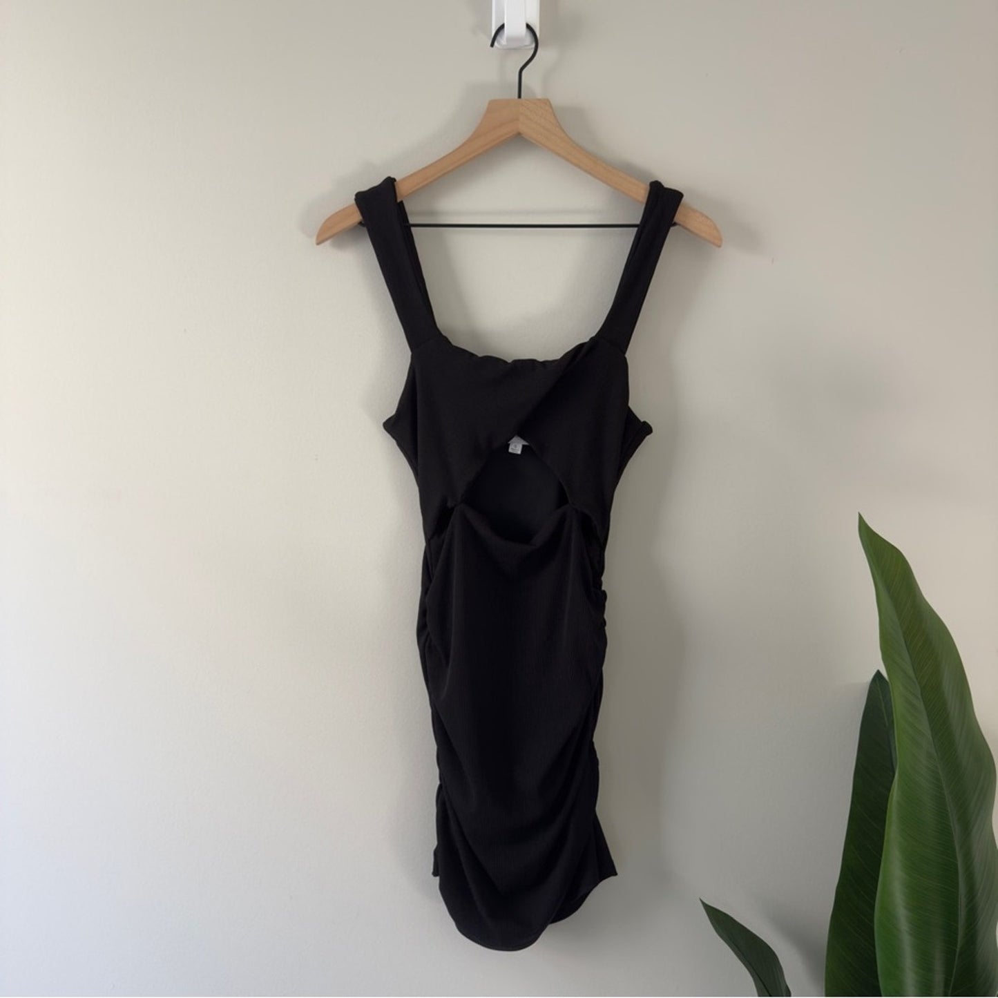 Mable Anthropologie Black Cutout Middle Backless Dress mini stretch sleeveless S