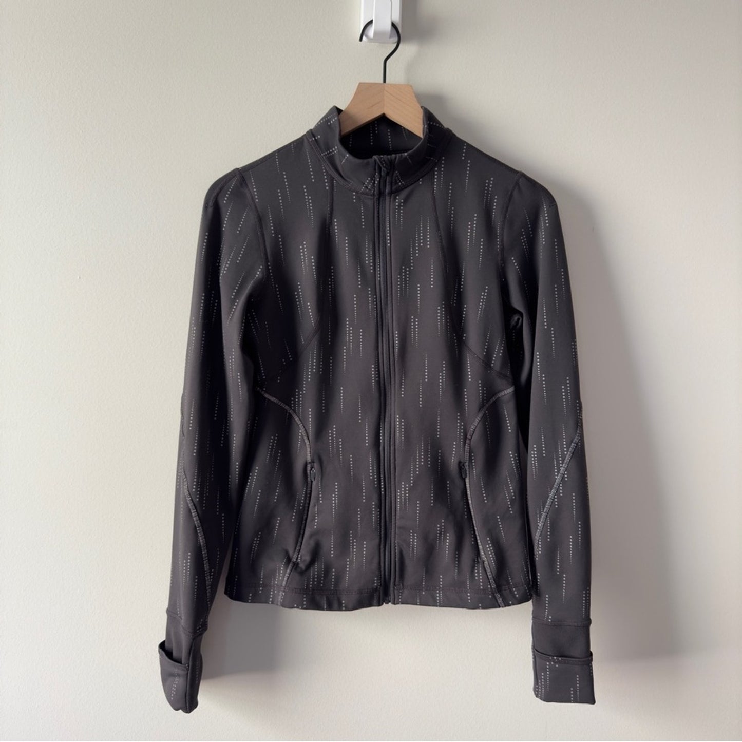 Sweaty Betty Black Jacket with mock neck Collar long sleeve full zip thumb holes