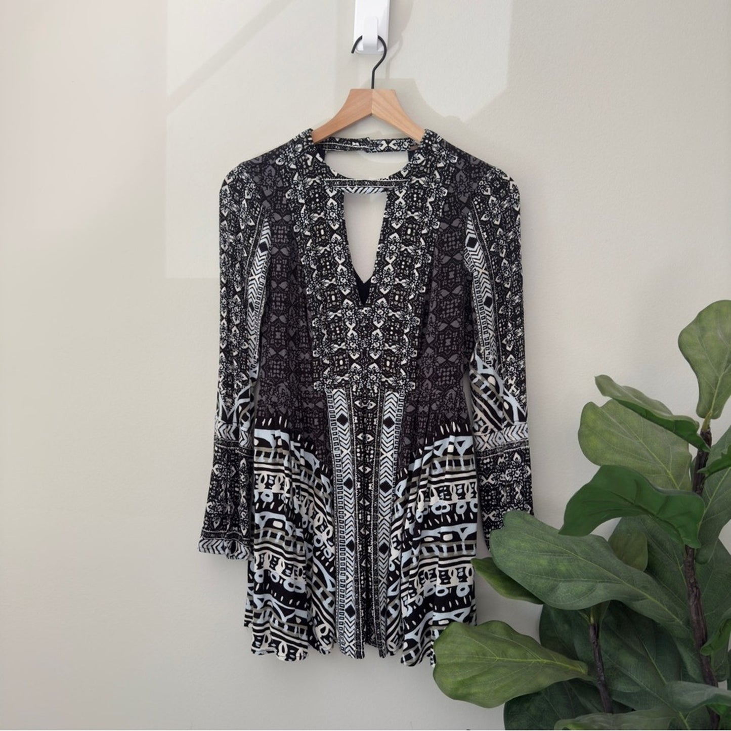 Free People Tegan Border Print Mini Dress Long Bell Sleeves Cutout V-Neck A-Line