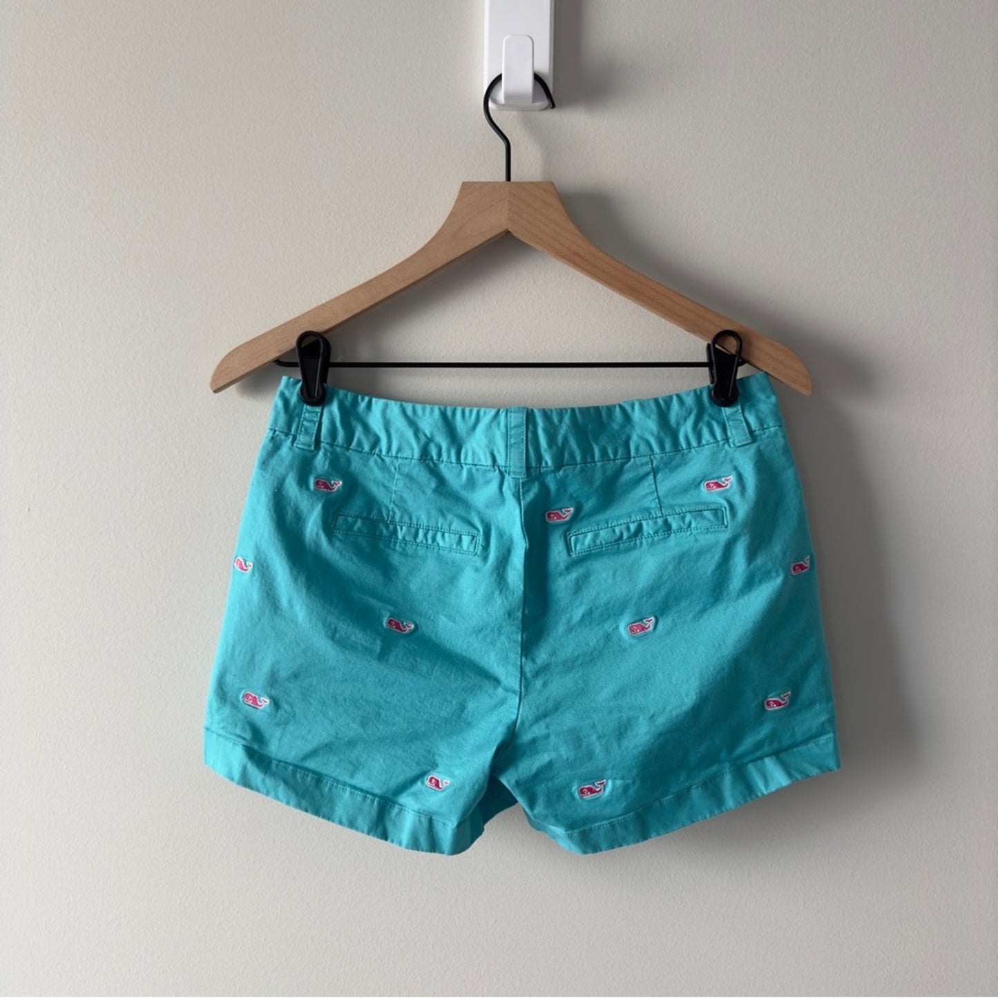 Vineyard Vines Embroidered Whale Shorts Double Button Zip Cotton Stretch pockets