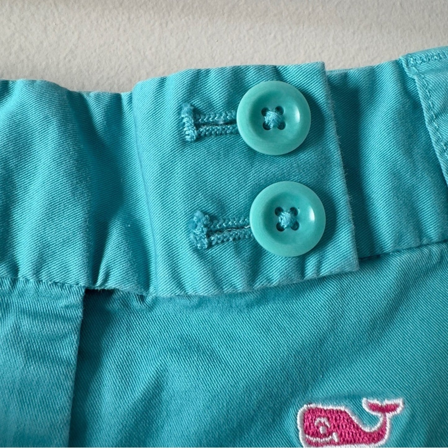 Vineyard Vines Embroidered Whale Shorts Double Button Zip Cotton Stretch pockets