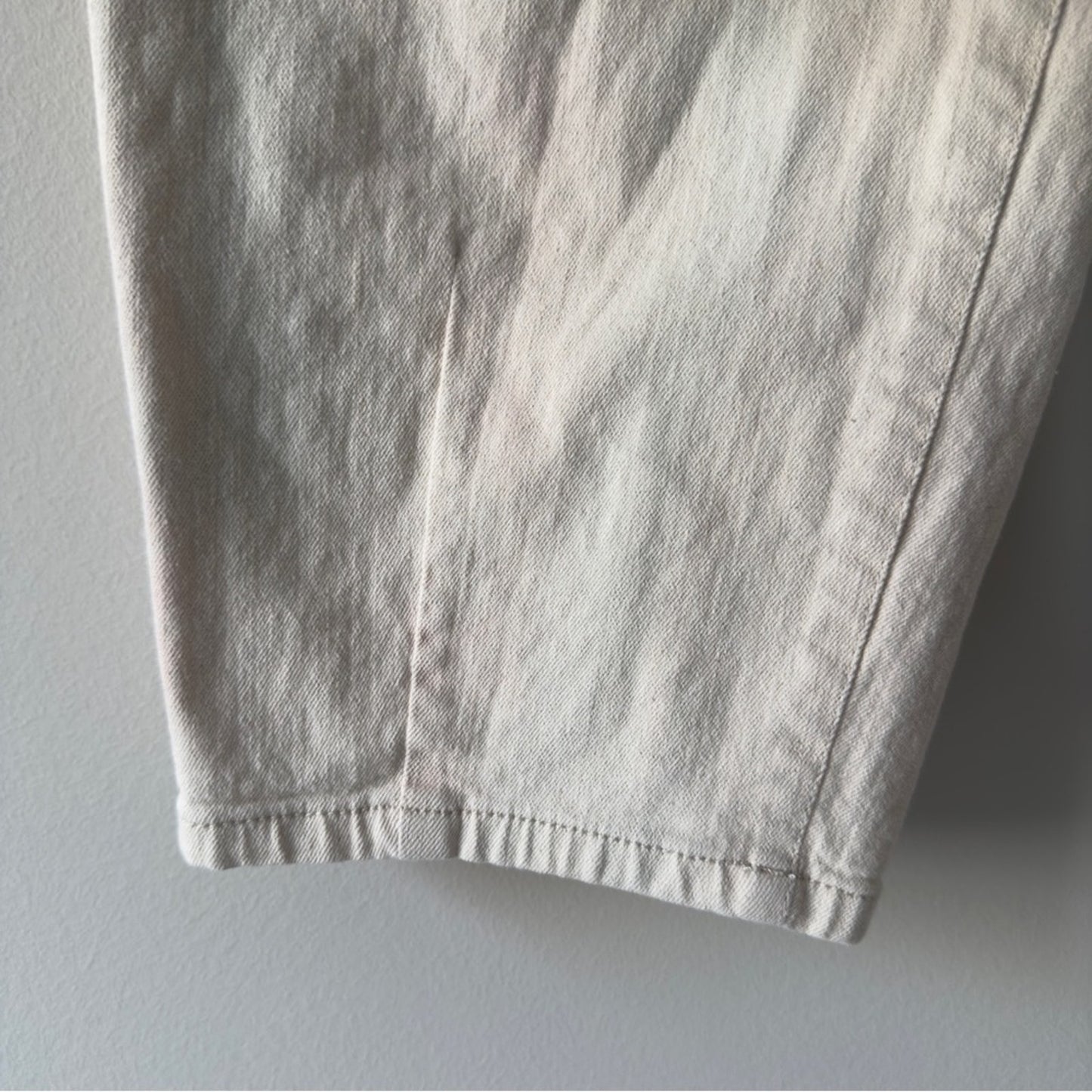 Pilcro and the Letterpress Anthropologie faded tie dye jeans mom baggy pleated