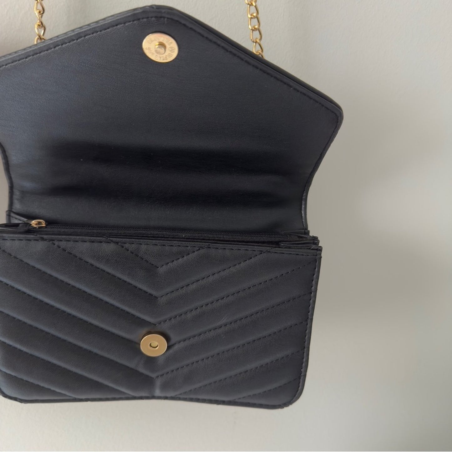 Black Quilted Shoulder Bag Gold Adjustable Strap Tassel Accent Pockets Unbranded