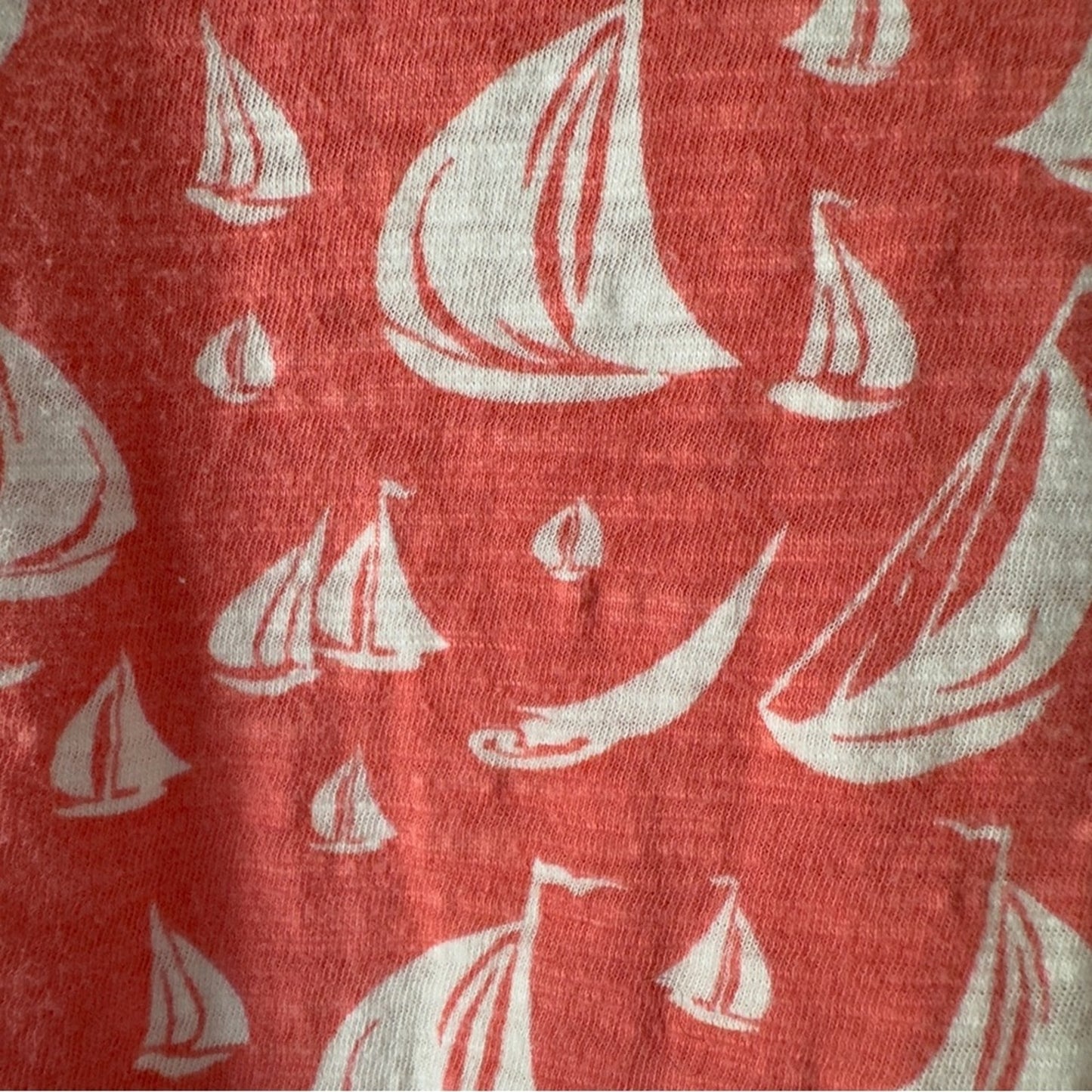 Vineyard Vines Boat Pattern Scoop Neck 3/4 sleeve top slit hem spring summer S