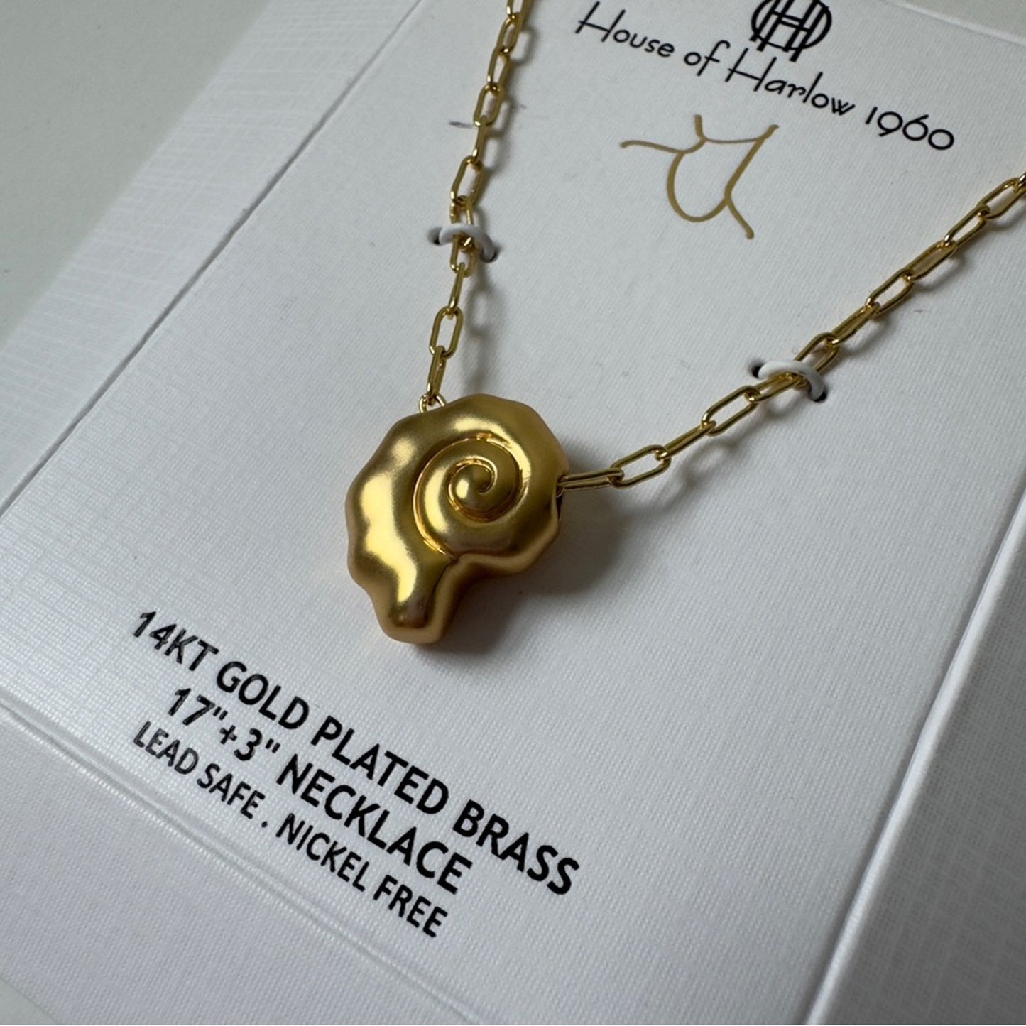 House of Harlow 1960 14KT Gold Pleated Brass Spiral Seashell Necklace Chain Hook