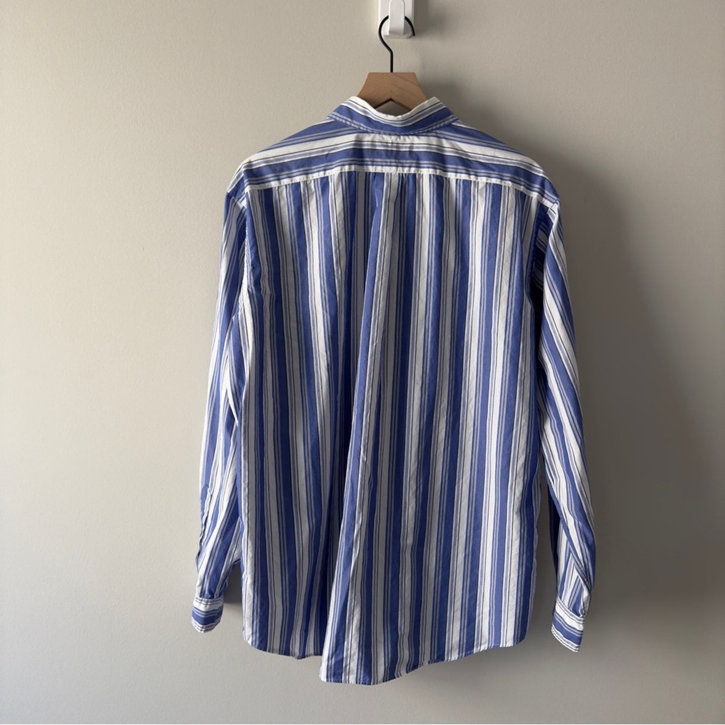 Ralph Lauren Custom Fit Fine Two-ply 100’s Blue White Striped button down Shirt