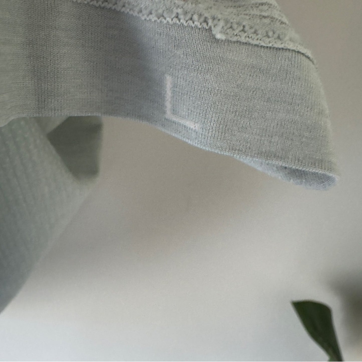 Lululemon Metal Vent Tech Short Sleeve Tee Shirt T-Shirt Athletic Activewear EUC