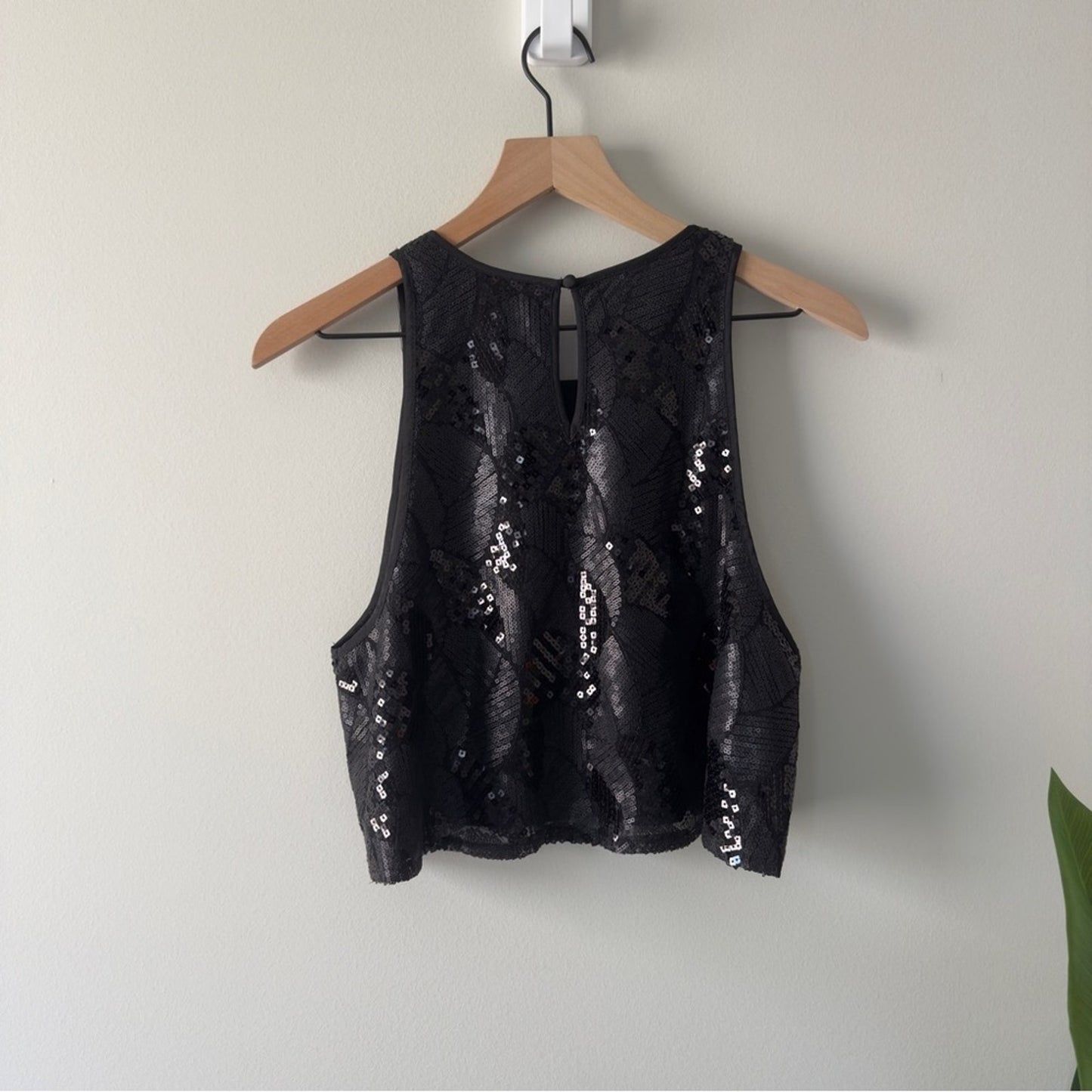 Anthropologie Pins and Needles Black Sequin Crop Tank Top sleeveless cropped NWT