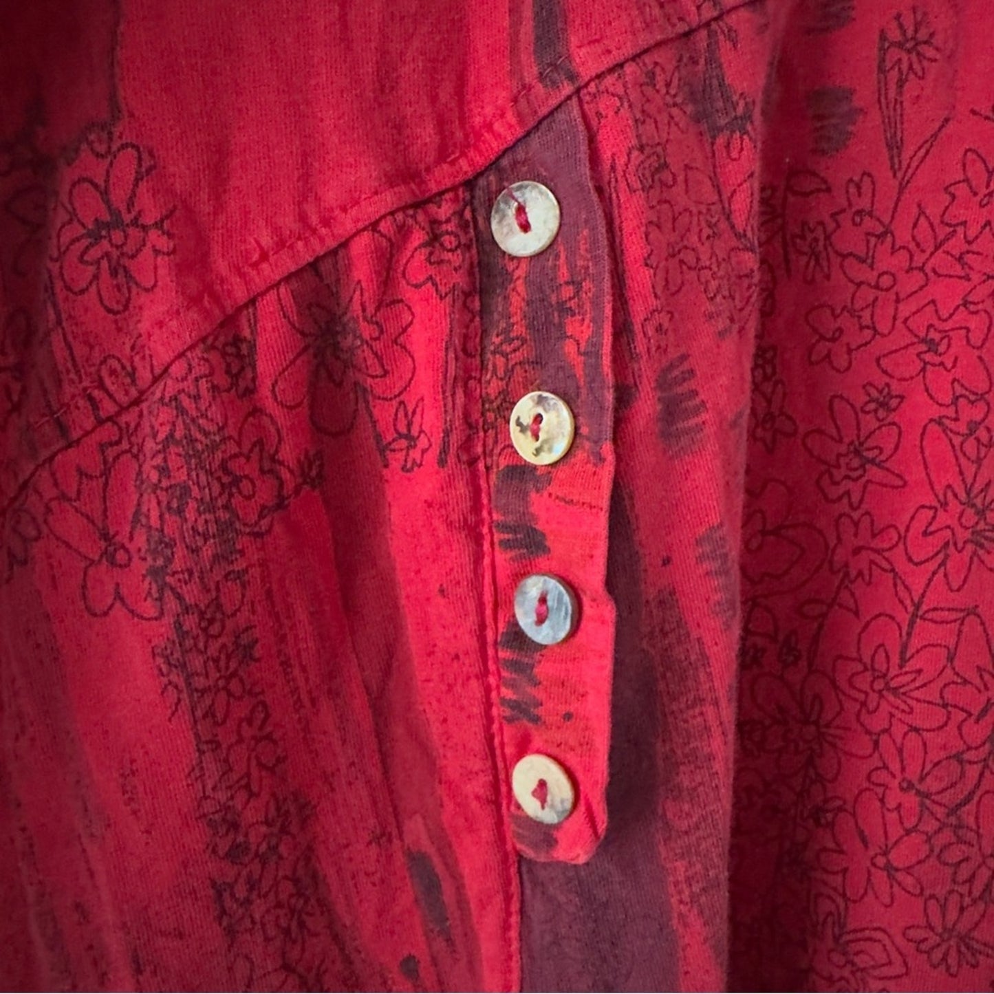 Vintage patchwork style button front Red babydoll Top 3/4 sleeves high low hem L
