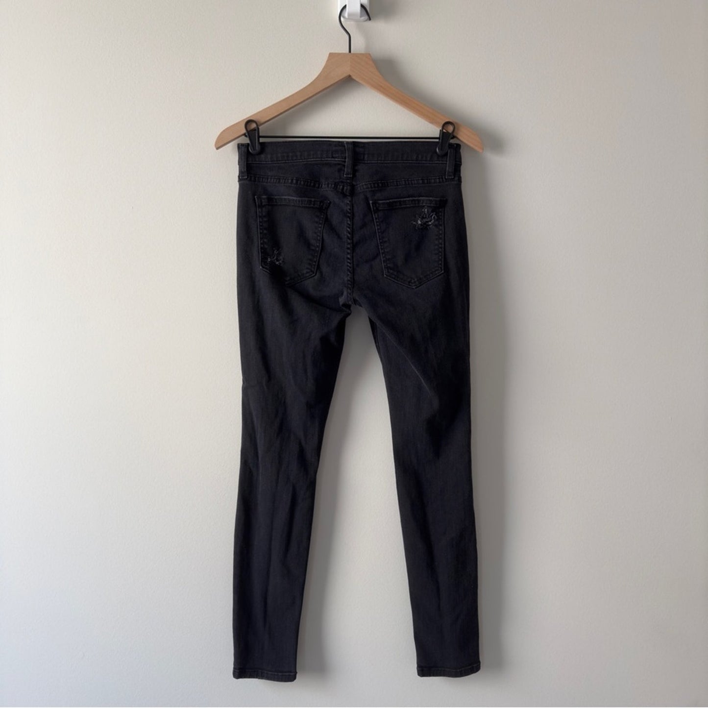 Current/Elliott The Stiletto Jeans in Jet Black Destroy Skinny Distressed crop