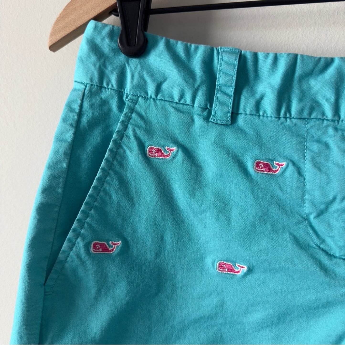 Vineyard Vines Embroidered Whale Shorts Double Button Zip Cotton Stretch pockets