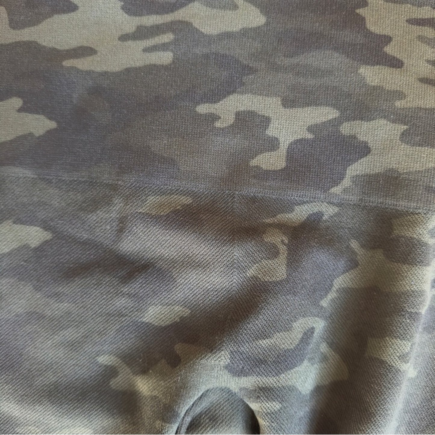 SPANX Camouflage Leggings Stretchy Bottoms olive green gray Athleisure athletic