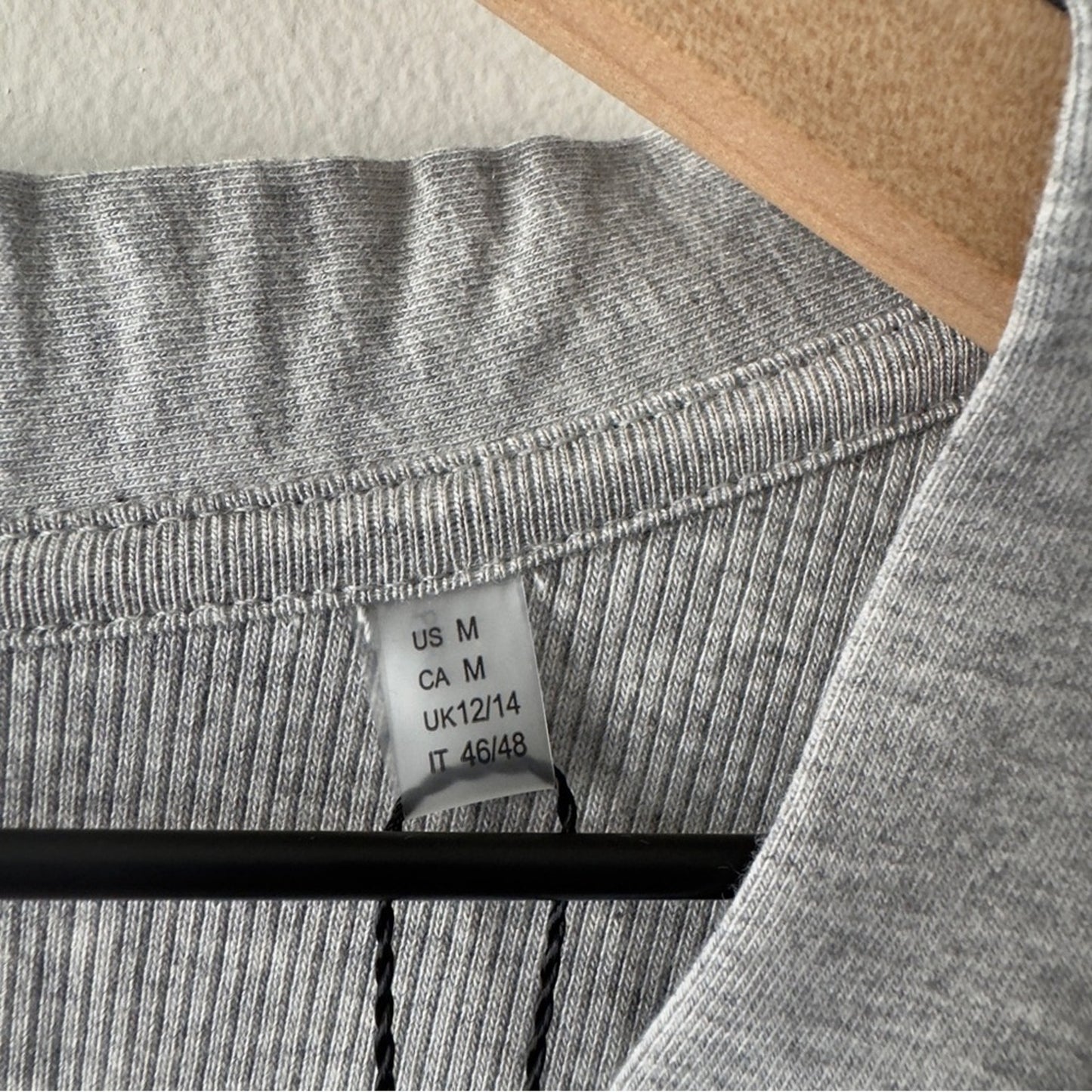 Elie Tahari Gray Long Sleeve Cardigan Half Button Front Minimalist Ribbed Solid