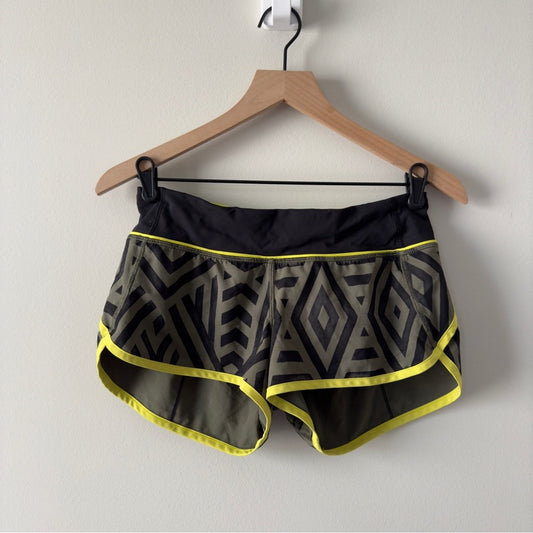Lululemon Run Times Short *4-way Stretch Chevron Shuffle Fatigue Green Black Pea