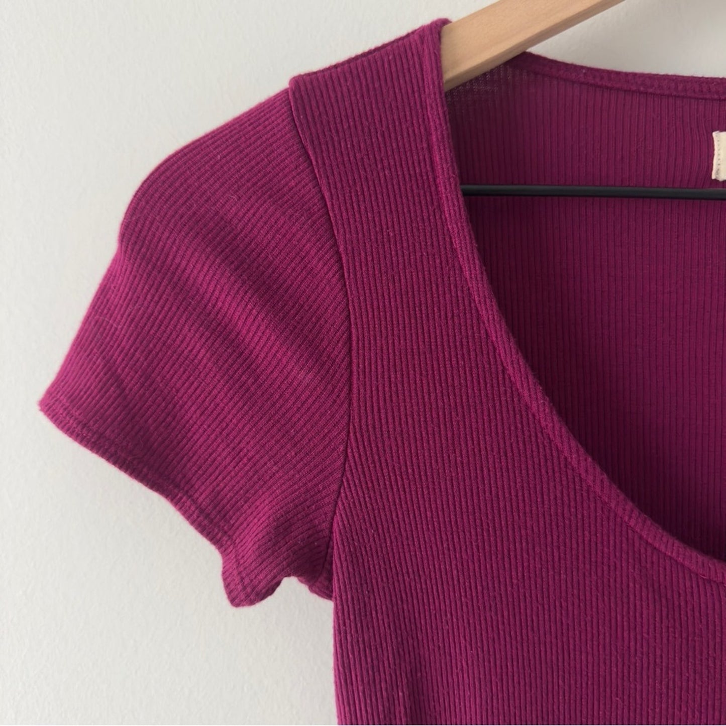 Hollister 3/4 Zip Ribbed Bodysuit Burgundy Purple Short sleeve round neck snaps