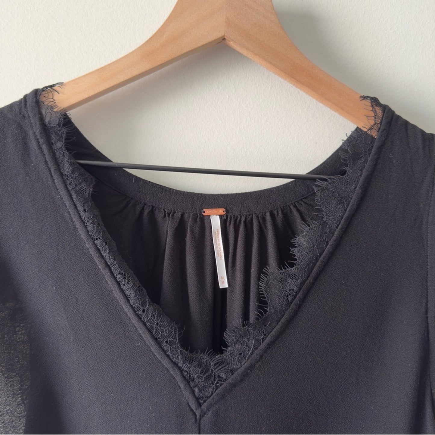 Free People Lovin’ On You Black Lace cap Sleeve Blouse v-neck solid cute minimal