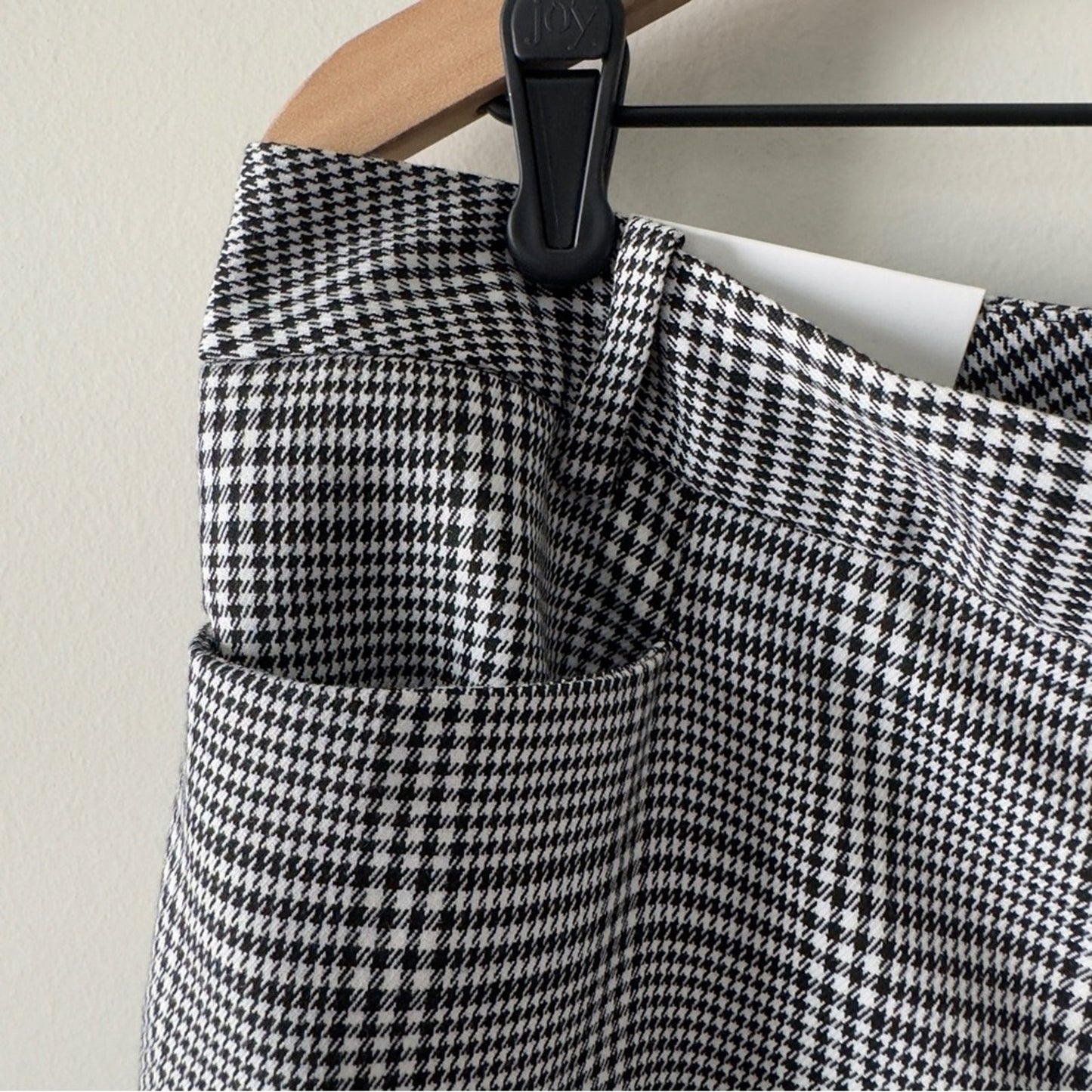 Calvin Klein Modern Fit Black White Plaid Pants Zip Button Pockets Belt Loops 14