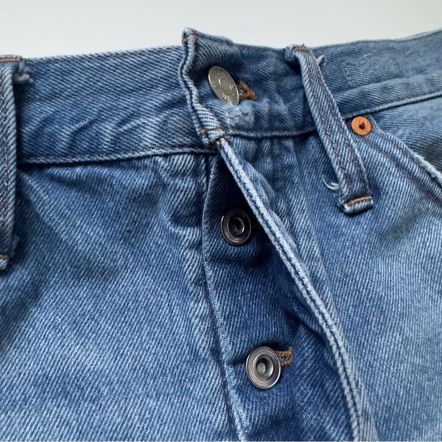 Madewell Relaxed Denim Shorts Button Fly Distressed 100% Cotton pockets Jean 30