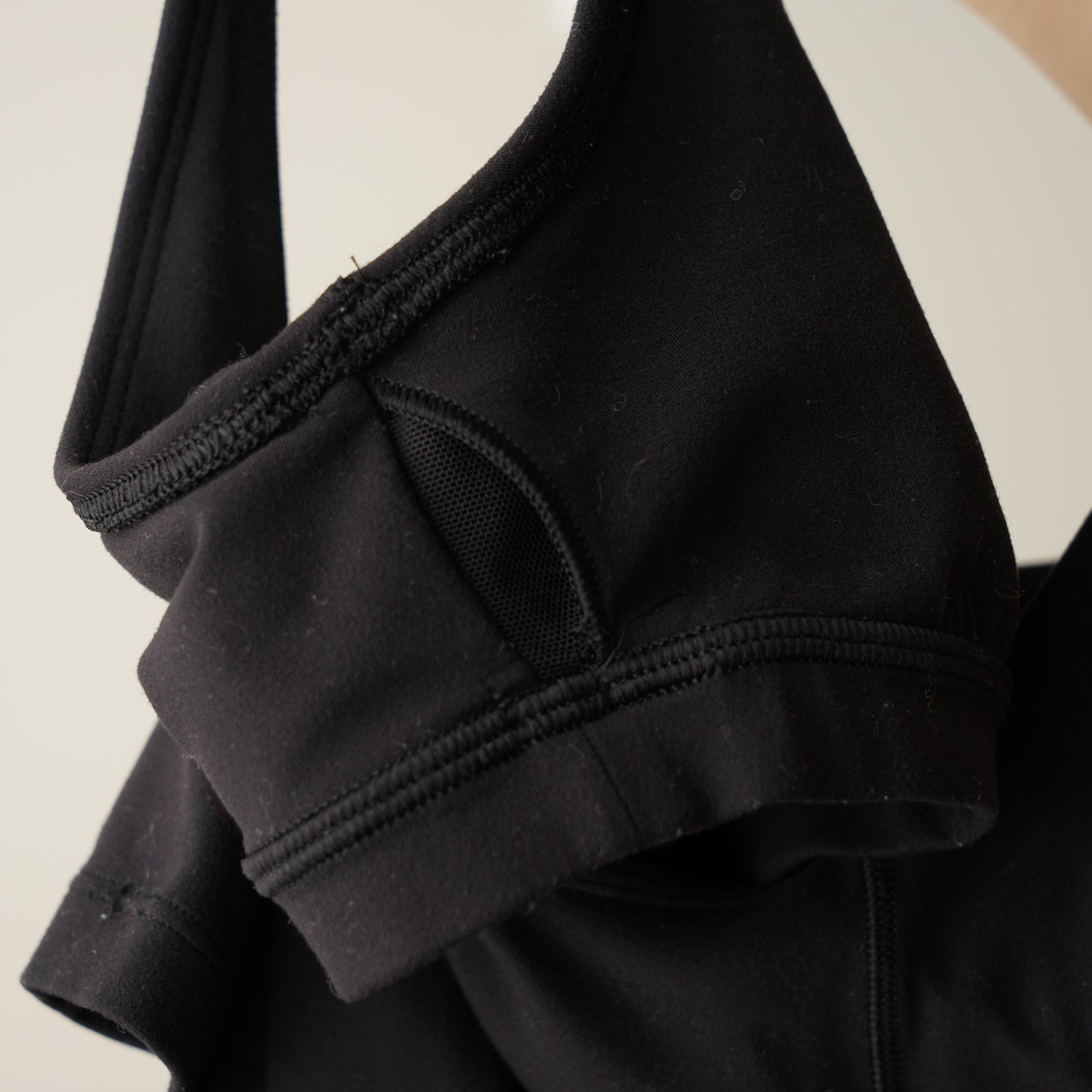 Lululemon Align Tank in Black Stretch Yoga Solid Athletic Sleeveless Top Cropped