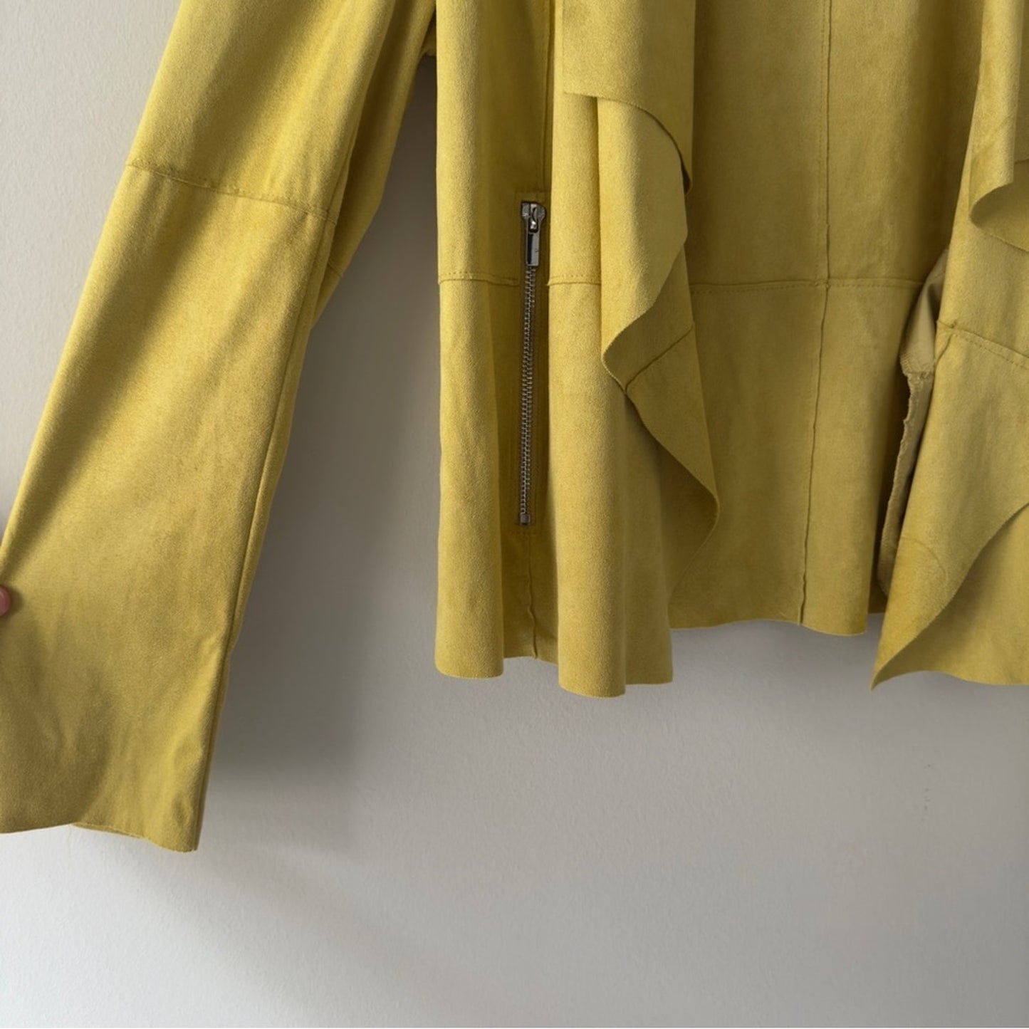 Bagatelle Faux Suede Yellow Open Front Jacket Long Sleeve Front Zipper Pockets M