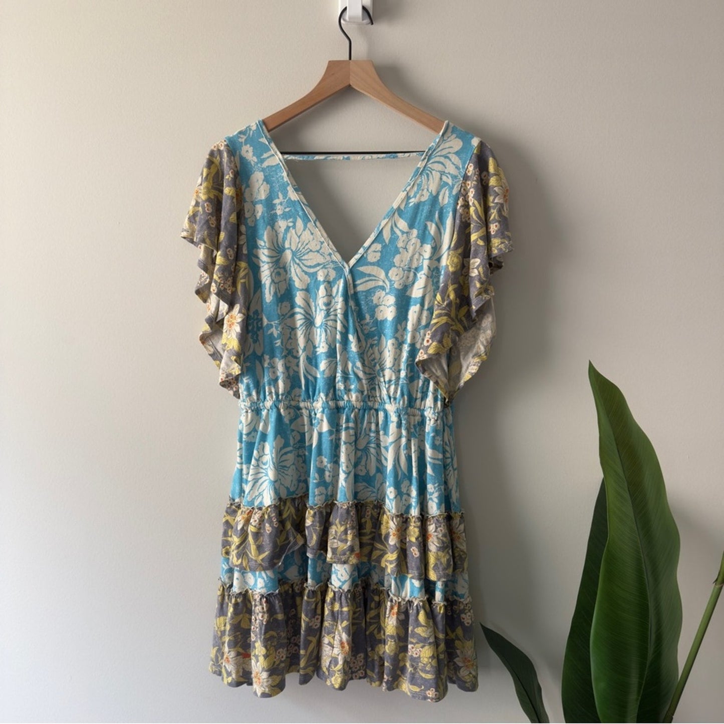 Daily Practice by Anthropologie Tiered Ruffle Mini Dress floral Flowy v-neck EUC