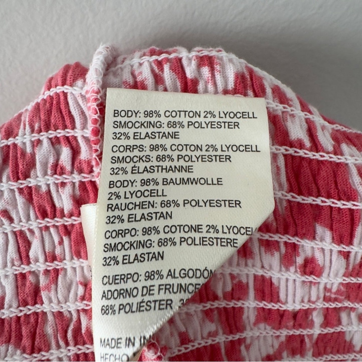 Anthropologie Red White Eyelet Puff Sleeve Smocked Cropped Top stretch floral L