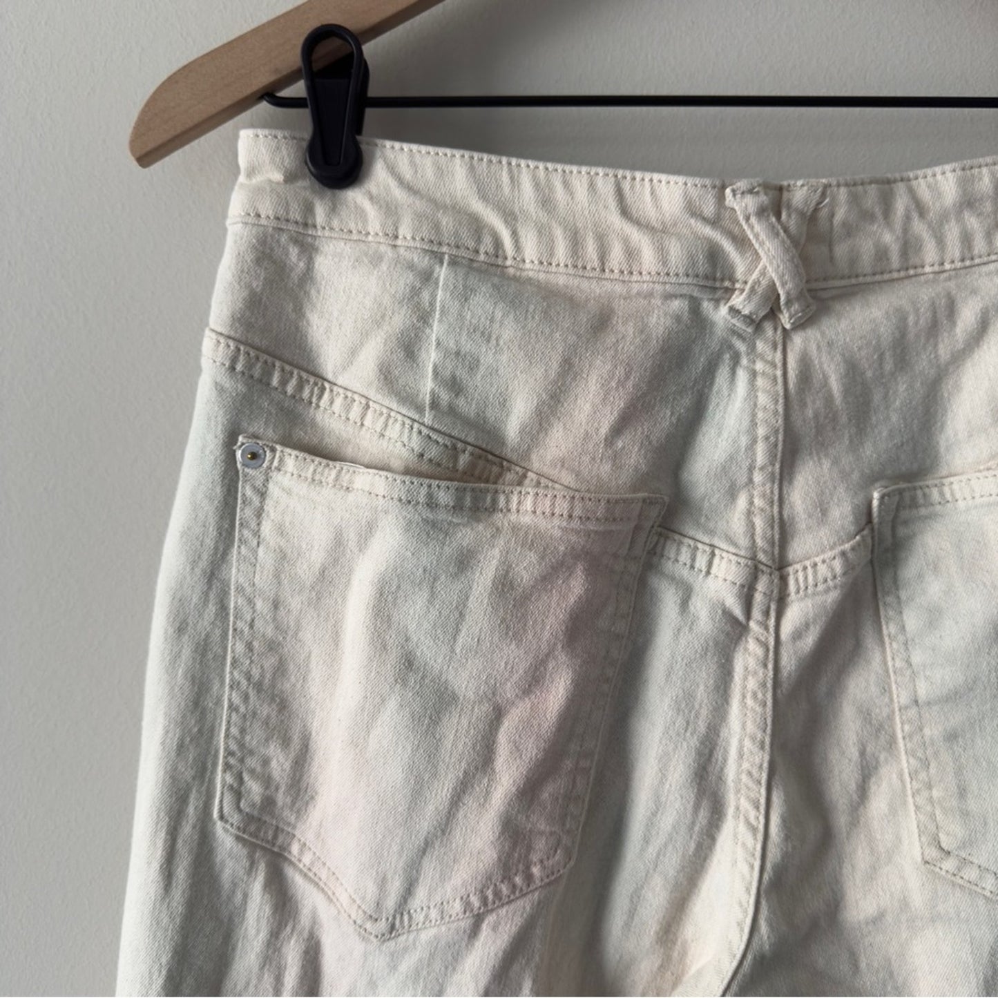 Pilcro and the Letterpress Anthropologie faded tie dye jeans mom baggy pleated