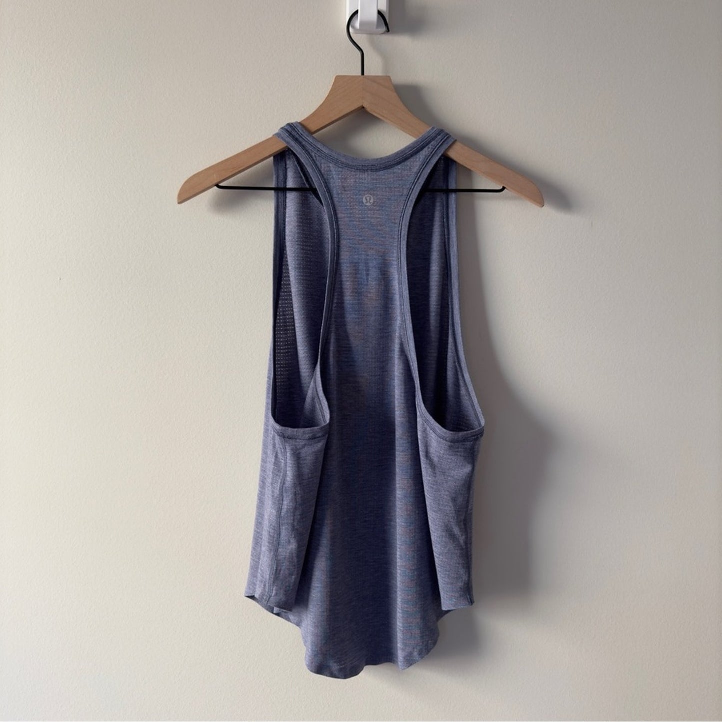 Lululemon Plank To Pike Tank in Heathered Twilight Blue / Twilight Blue Top logo