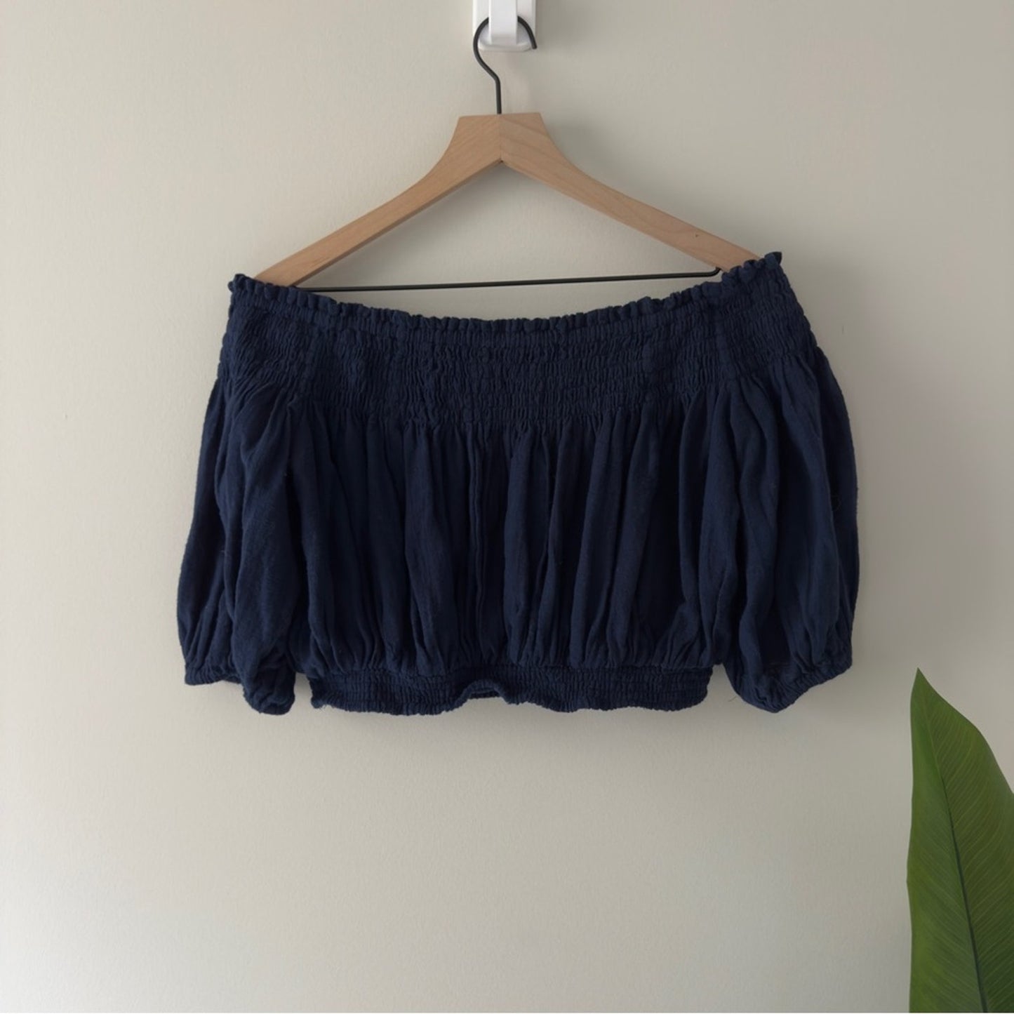 Free People We The Free Dancing Till Dawn Smocked Off-the-Shoulder Top cropped S