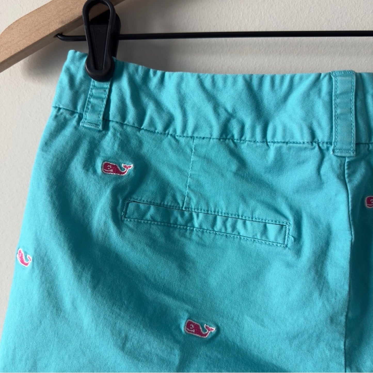Vineyard Vines Embroidered Whale Shorts Double Button Zip Cotton Stretch pockets
