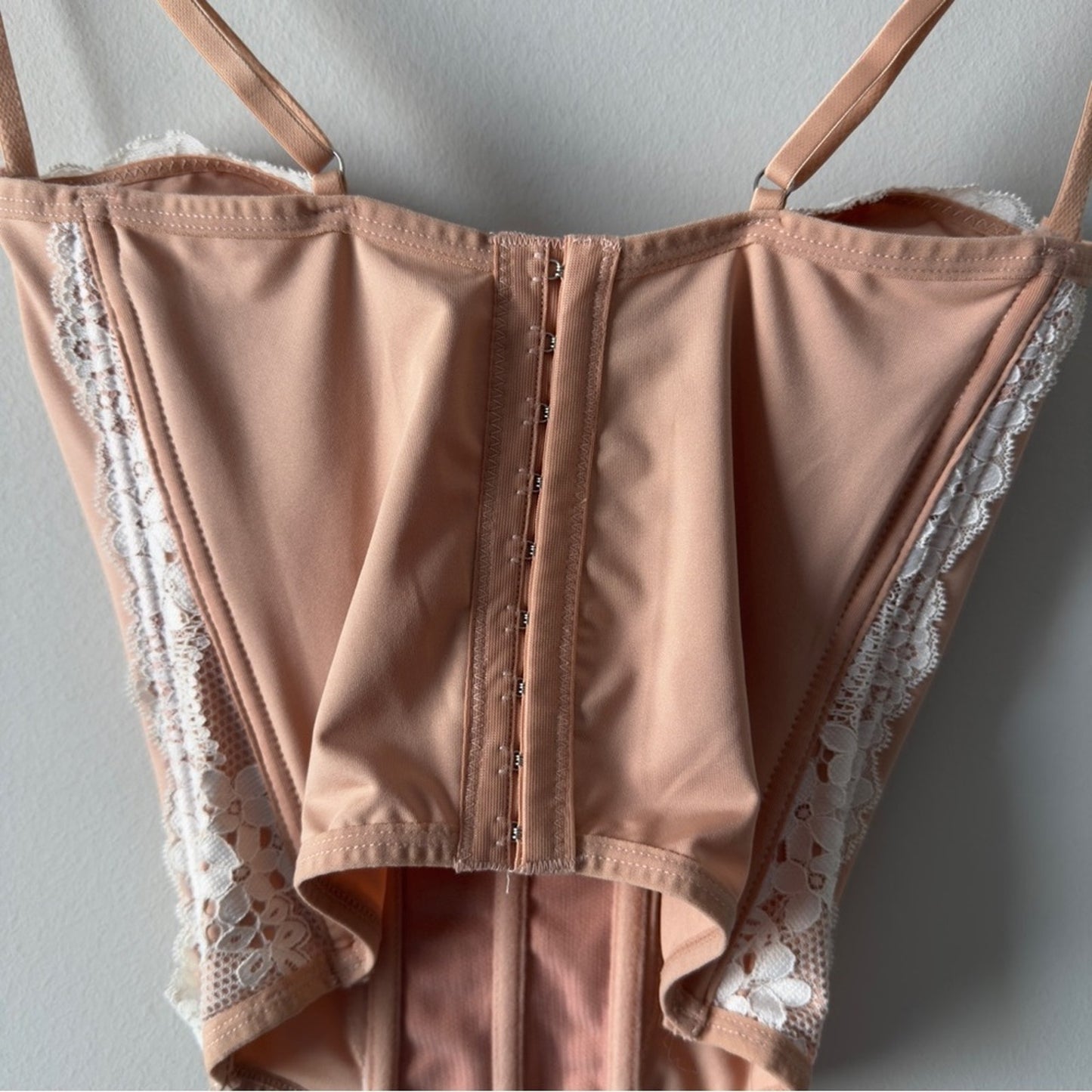 Forever 21 Lace Bustier Pink White Corset Top Adjustable Spaghetti Strap Sexy S