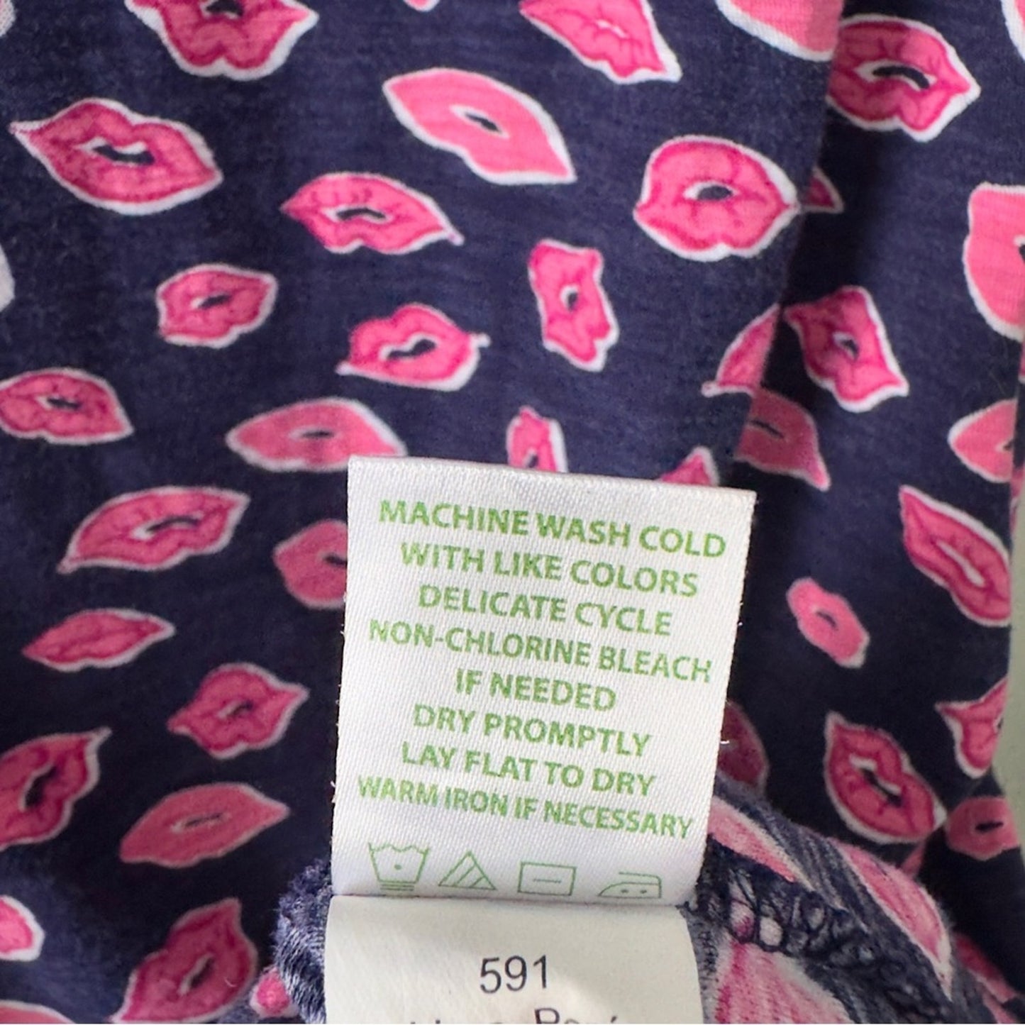 Lilly Pulitzer Somerset Dress Lips Pattern 100% cotton Pink Blue mini ruffle EUC