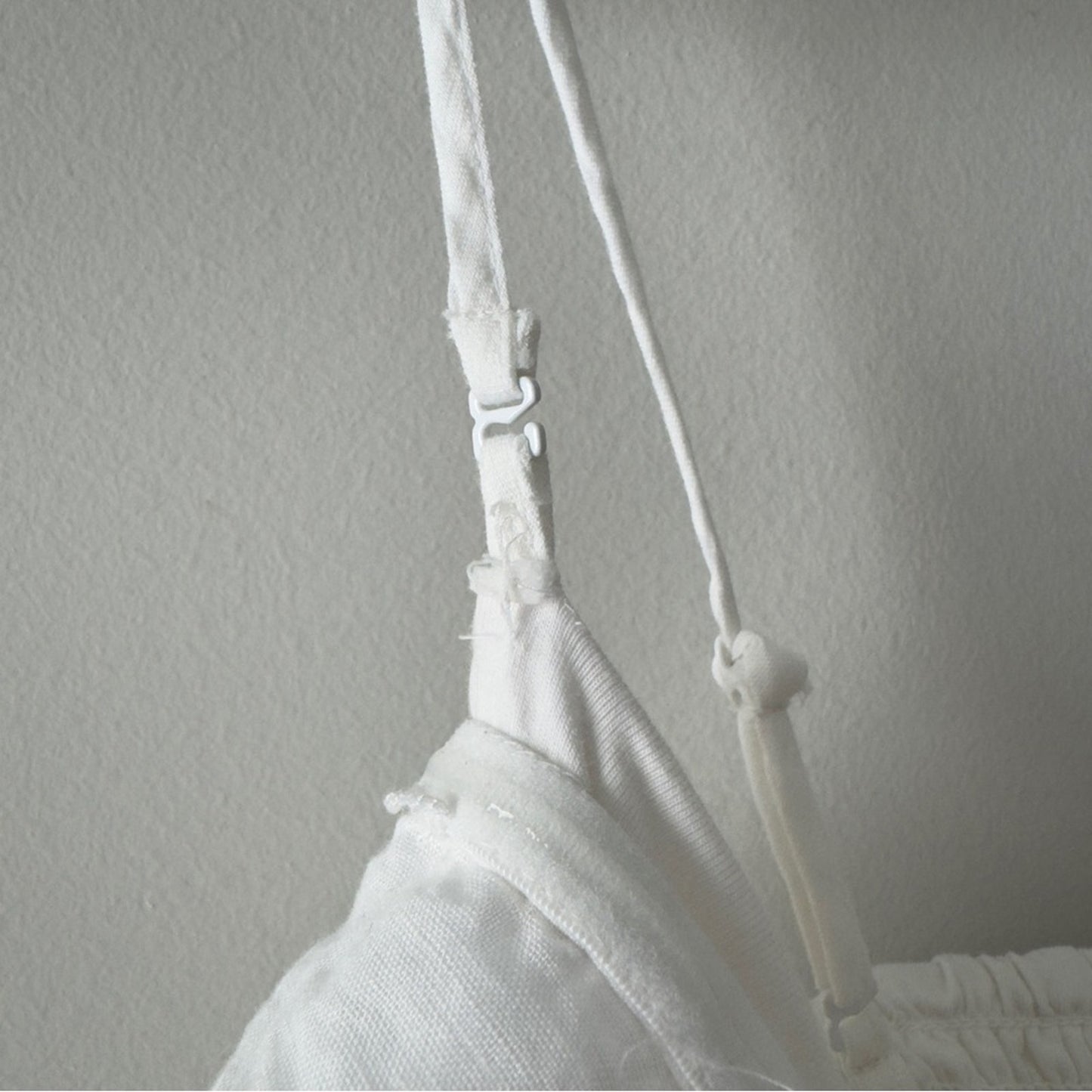 Anthropologie White tie wrap Smocked back crop Top adjustable spaghetti straps M