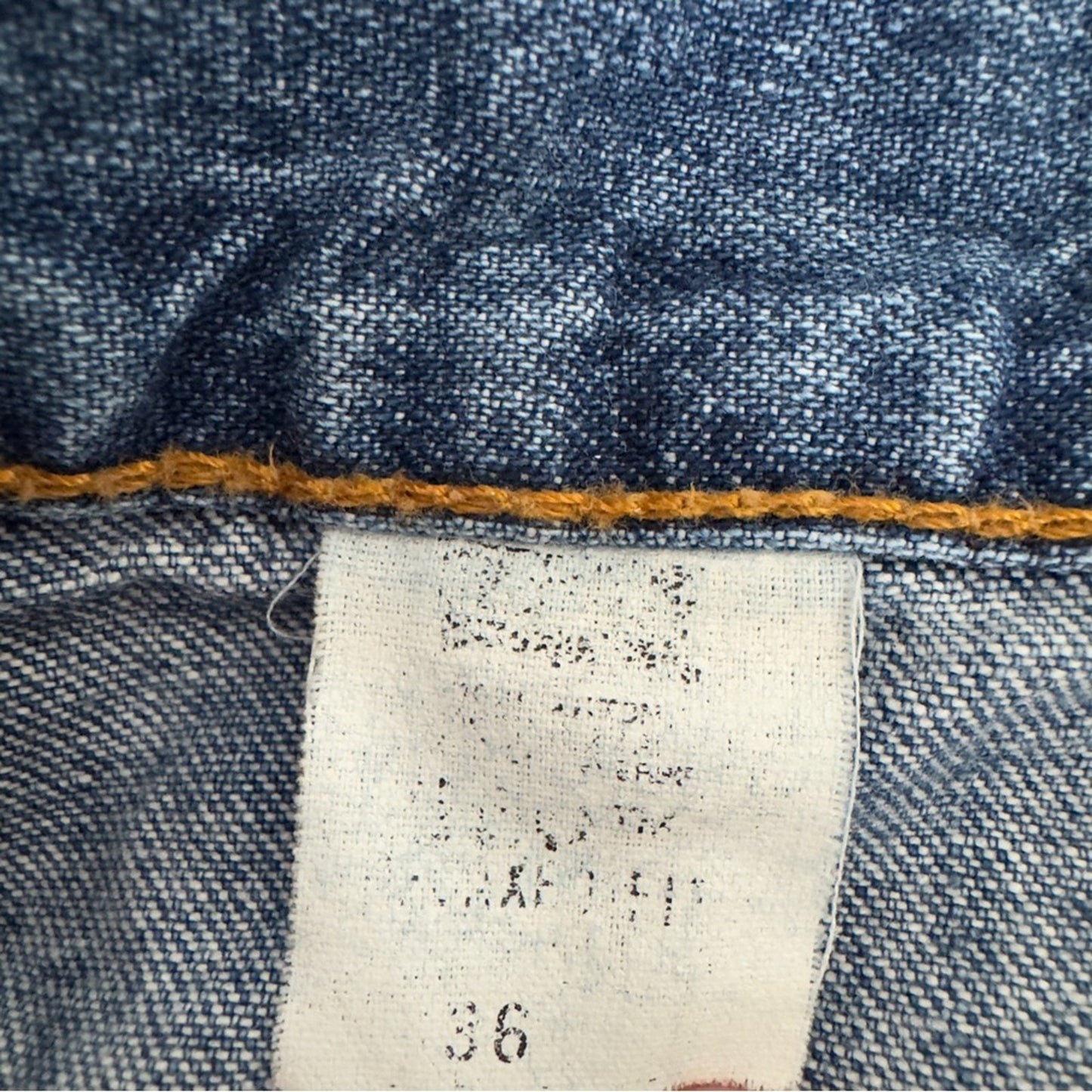 Vintage Levi's 560 Blue Jean Shorts Relaxed Fit 90s zip Button red tab denim 36