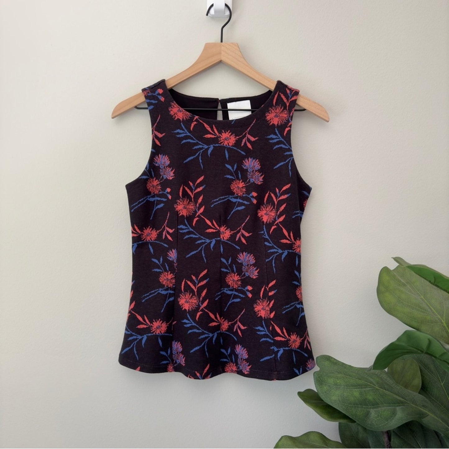ett:twa by Anthropologie Sleeveless Floral Top A-Line Button Keyhole Back Cotton