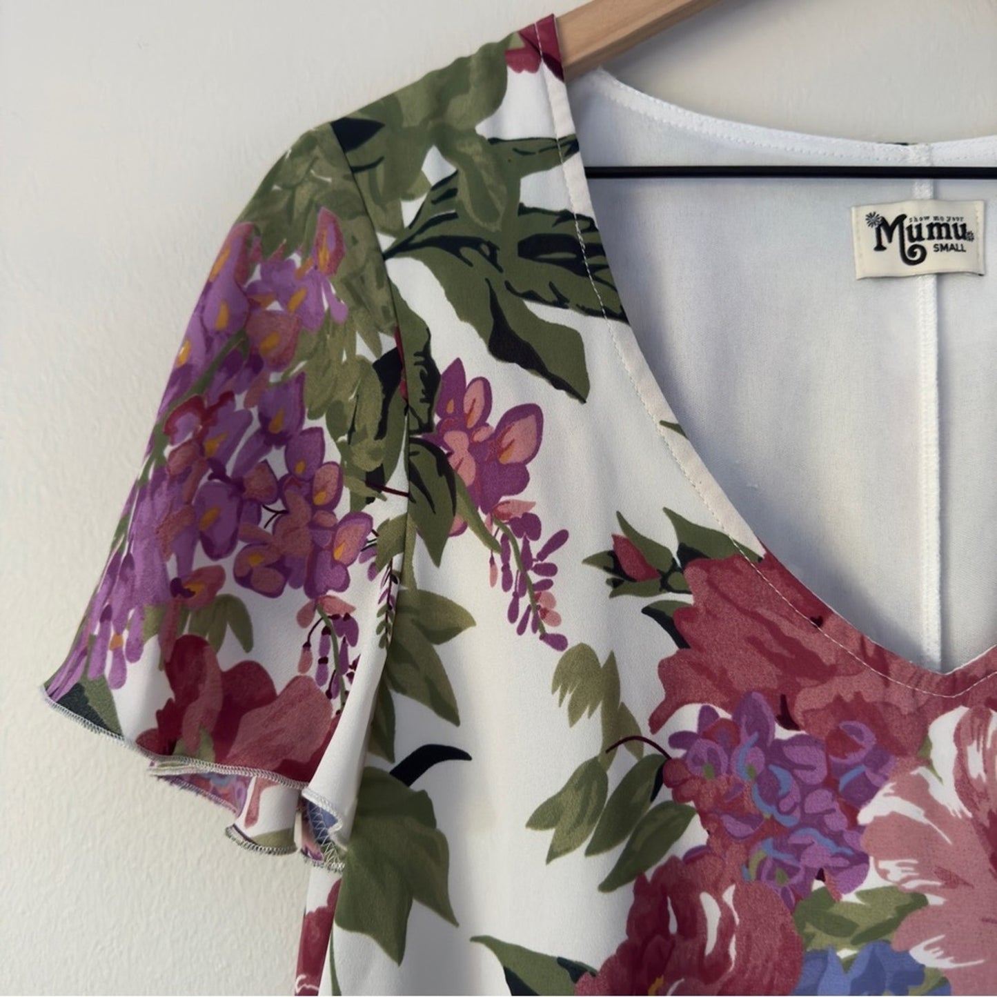 Show Me Your MuMu Floral Flutter Sleeve Mini Dress Scoop V-Neck Lined Flowy EUC